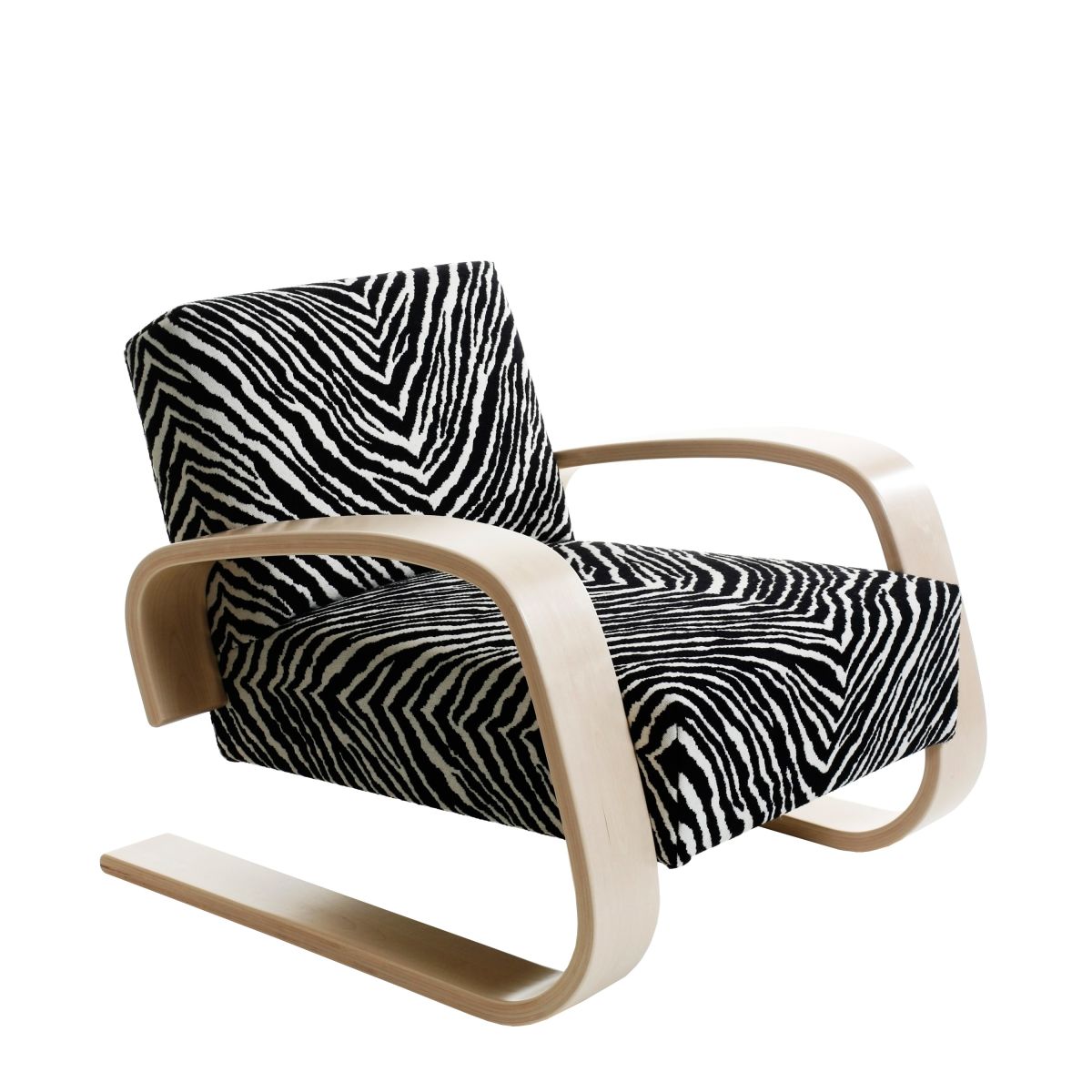 Alvar Aalto Tank Chair 400 by Artek