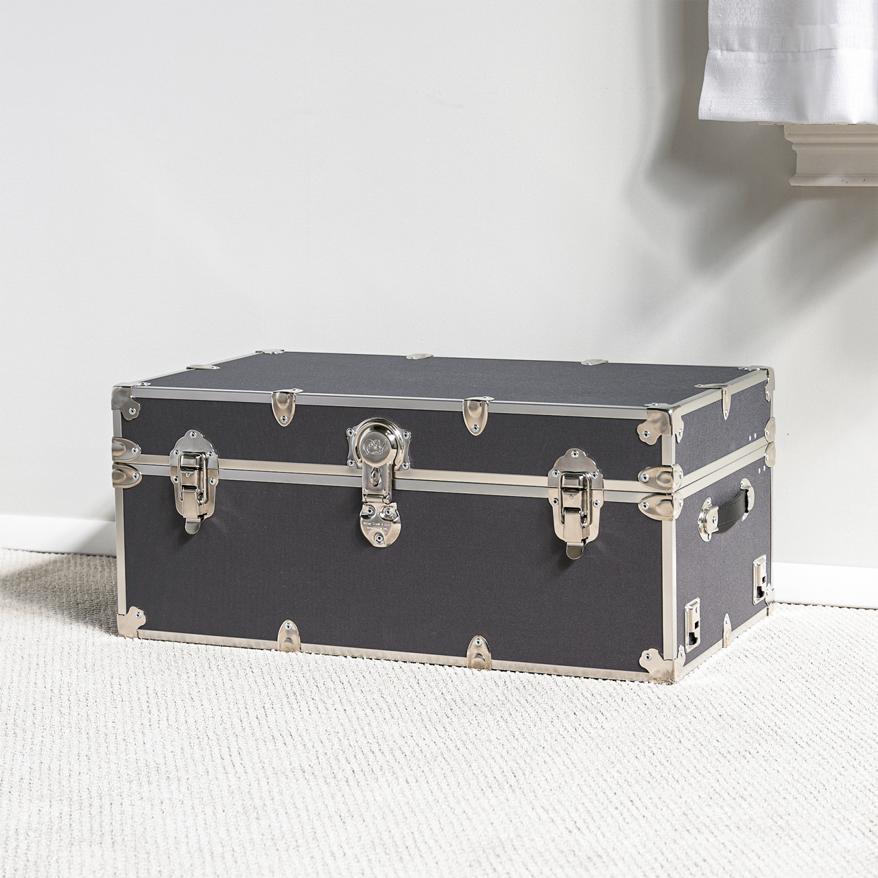 Large Rhino Classic Trunk 32" x 18" x 14" by Rhino Trunk & Case