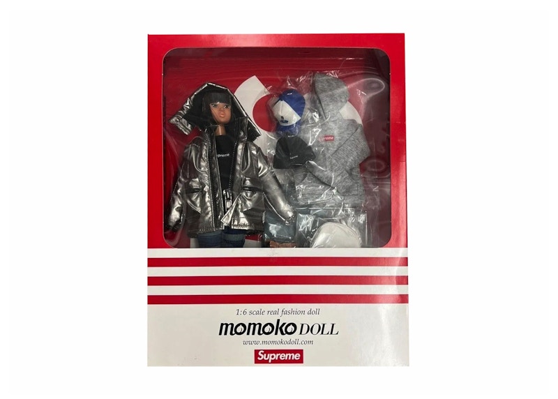 Supreme x momoko DOLL
