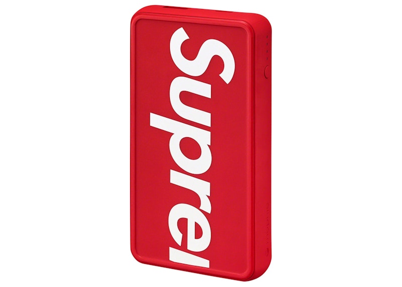Supreme x mophie powerstation Plus XL