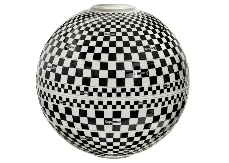 Supreme x Villeroy & Boch La Boule 7-Piece Dinner Set