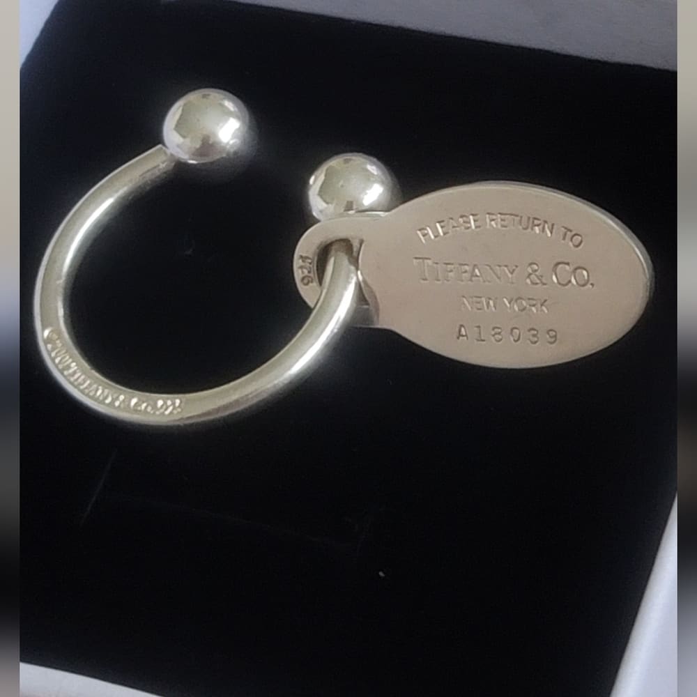 Return to Tiffany Oval Tag Screwball Key Ring in Sterling Silver by Tiffany & Co.